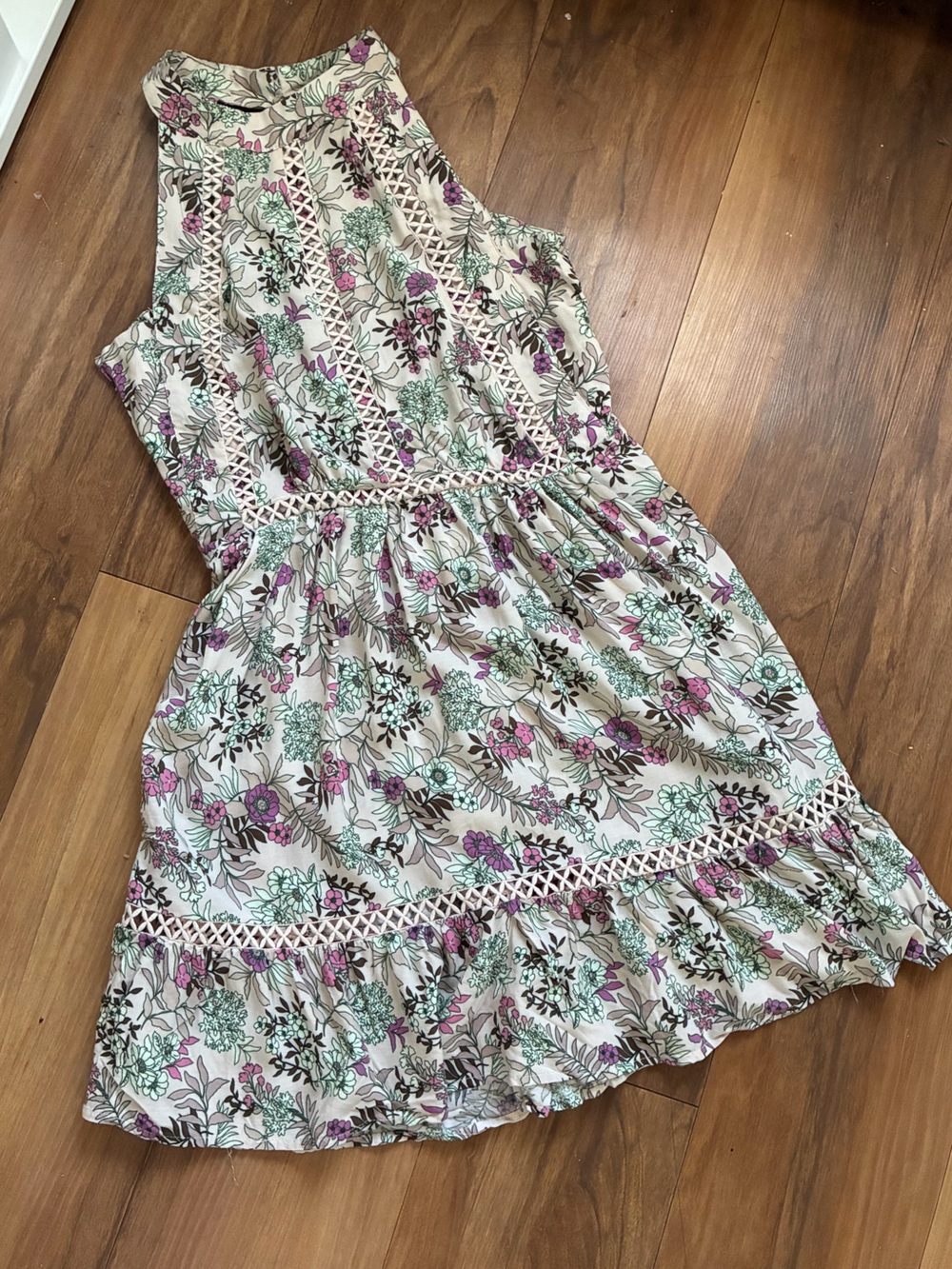 Sunday Mi Amor Floral Halter Mini Dress Open Back Crochet Trim Boho S